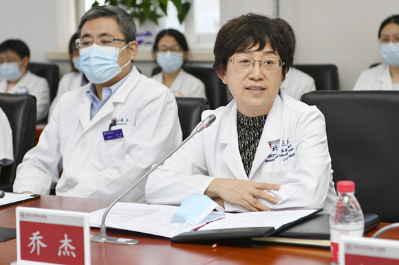 包含北京大学第六医院代挂预约专家号，使您省去诸多麻烦的词条