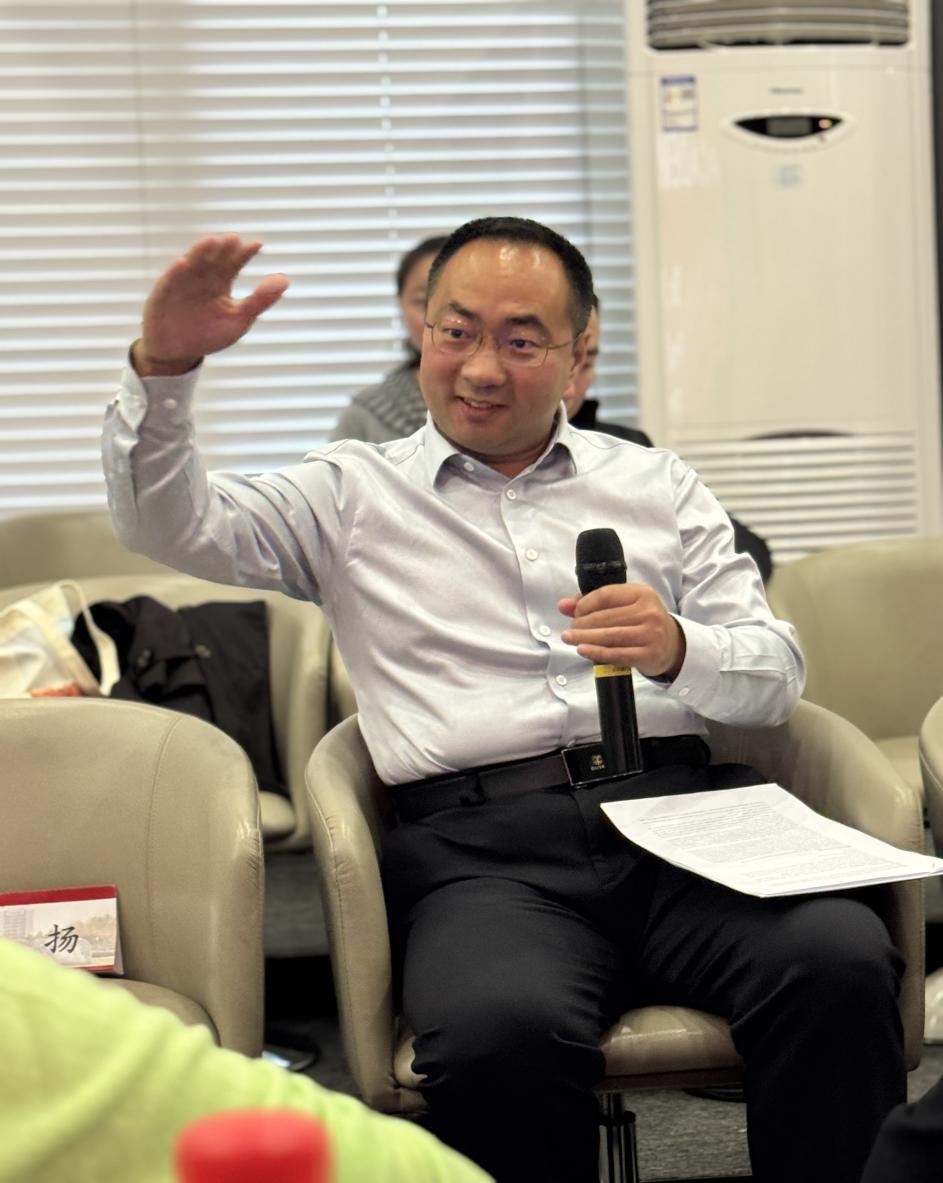汇聚中外智慧，凝聚健康合力：柳叶刀-北大医学研讨会暨北大医学青年科技沙龙特刊会议召开