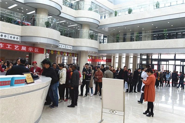 北京大学第三医院延安分院举行签约揭牌仪式